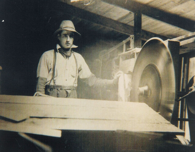 Dollard Grenier au moulin à scie